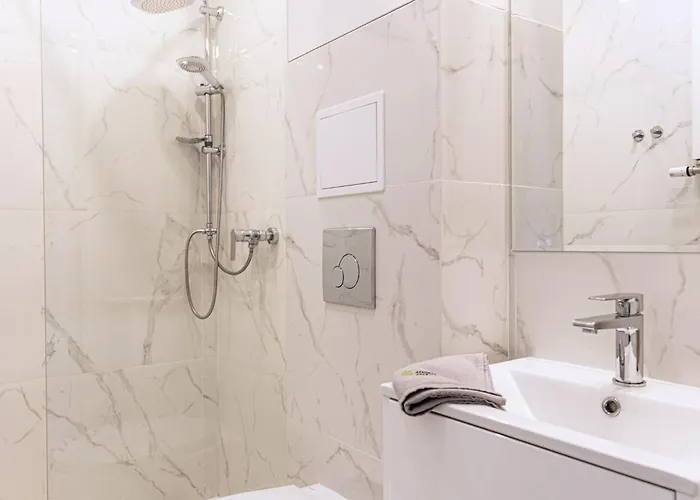 Andrzejczyk - Kamienica Przy Swietojanskiej